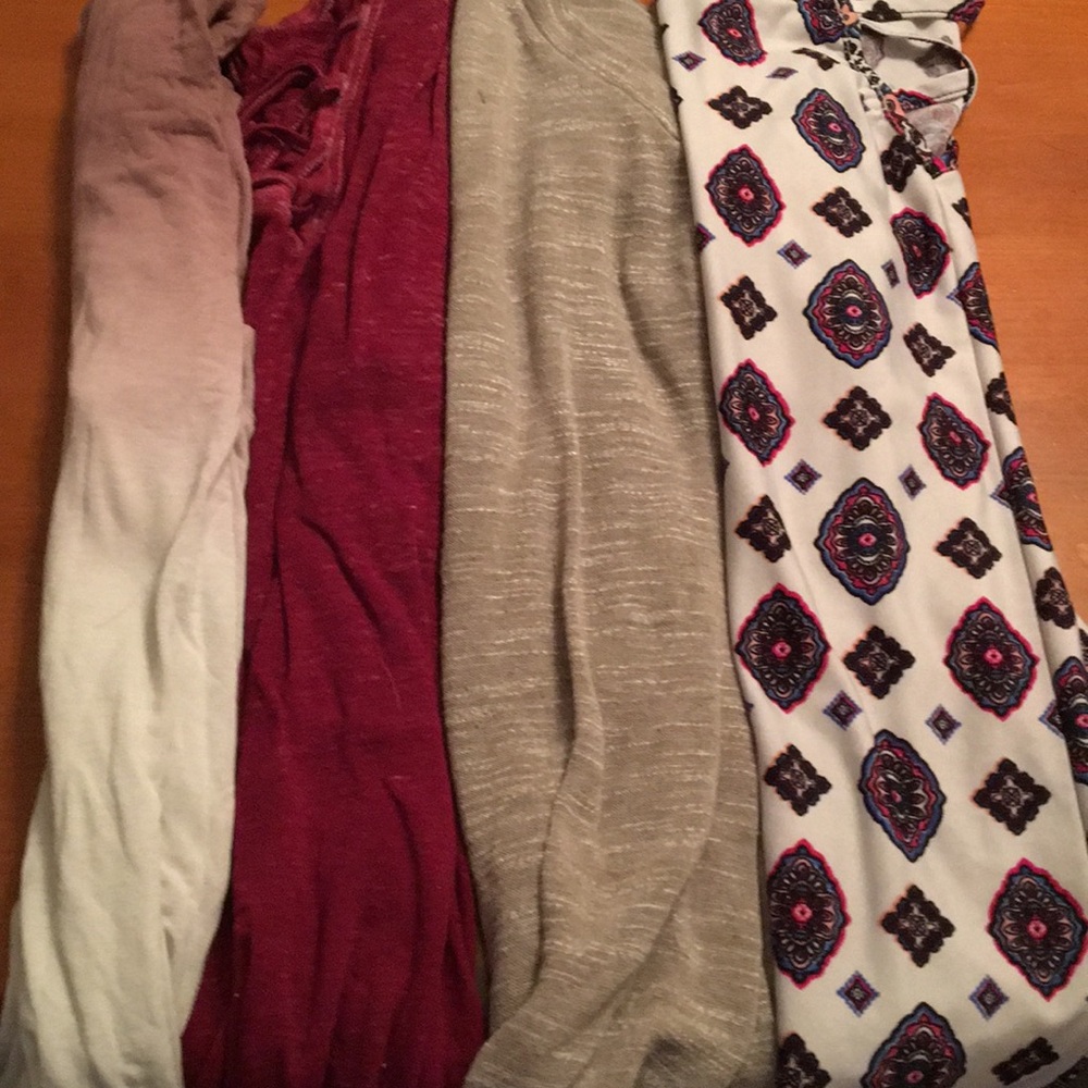 👚 💕 adorable Teen tee-shirt bundle!!!! 💕 👚